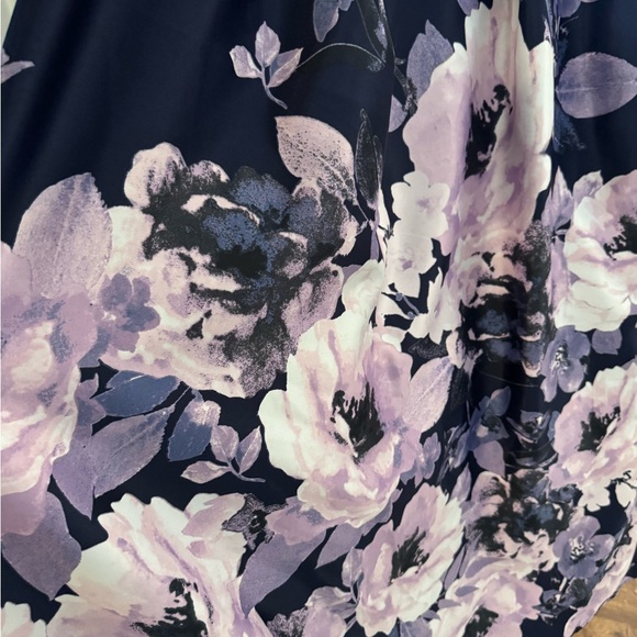 Floral gown in Navy and Lavender - Picture 8 of 13